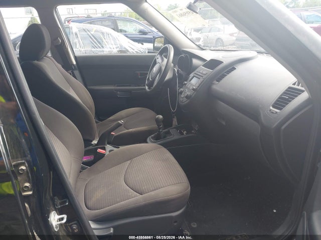 45956861 :رقم المزاد ، KNDJT2A52D7749428 vin ، 2013 Kia Soul مزاد بيع
