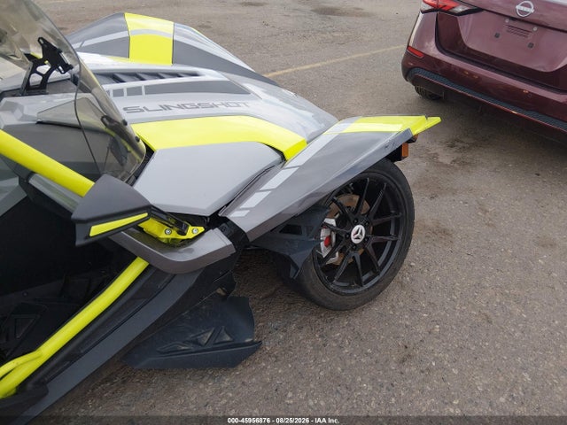 Polaris Slingshot Slr 2018 57XAARFA4J8126622 Image 6