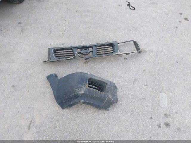 Продажа на аукционе авто 2000 Nissan Frontier Xe, vin: 1N6DD21S9YC434880, номер лота: 45956888