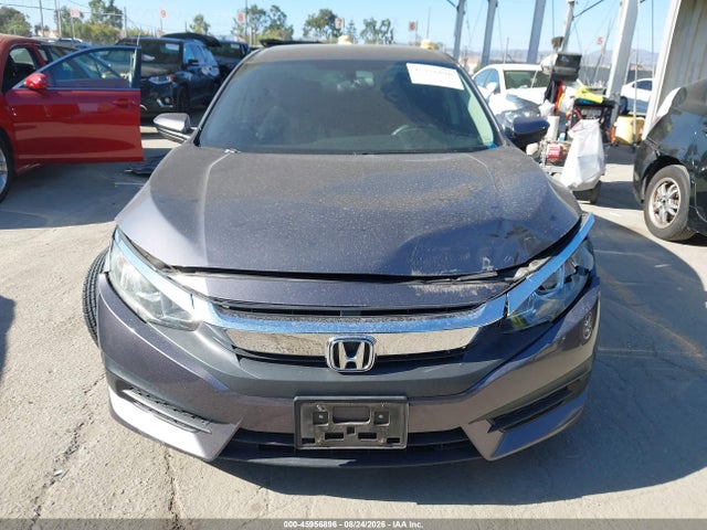 45956896 :رقم المزاد ، 2HGFC2F53JH584537 vin ، 2018 Honda Civic Lx مزاد بيع