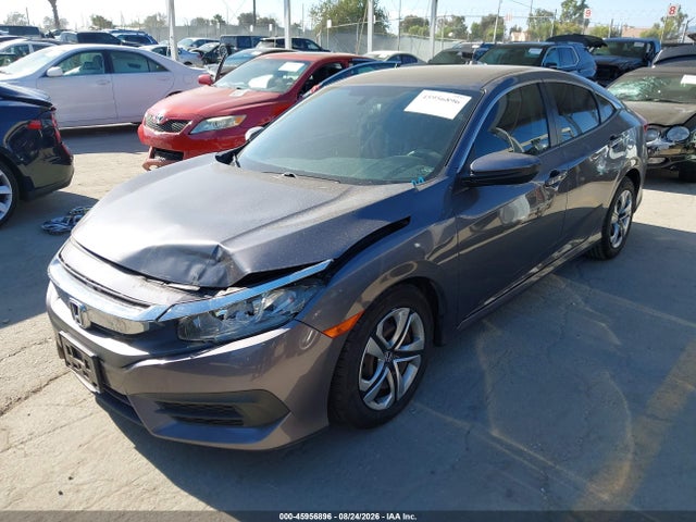 45956896 :رقم المزاد ، 2HGFC2F53JH584537 vin ، 2018 Honda Civic Lx مزاد بيع
