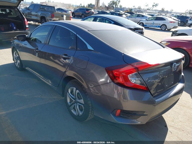 45956896 :رقم المزاد ، 2HGFC2F53JH584537 vin ، 2018 Honda Civic Lx مزاد بيع