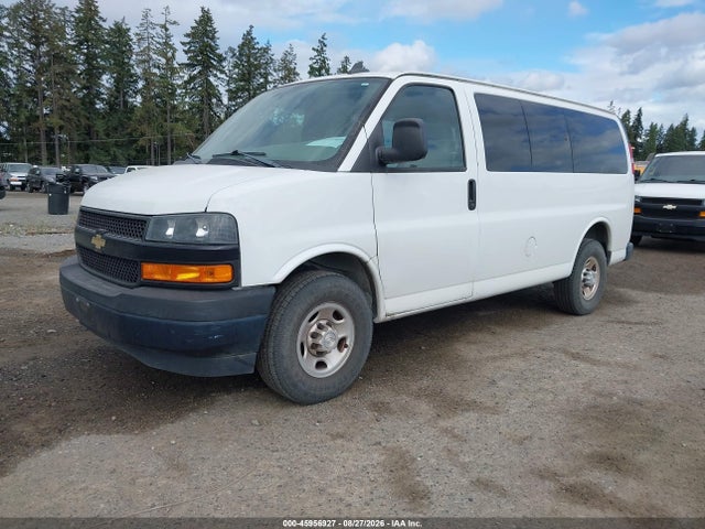 Chevrolet Express 2500 Ls 2018 1GAWGEFG3J1302815 Image 2