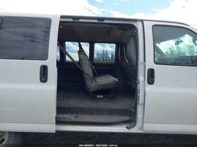 Chevrolet Express 2500 Ls 2018 1GAWGEFG3J1302815 Image 8