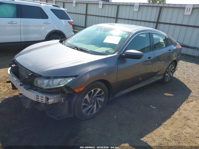 45956932 :رقم المزاد ، 19XFC2F86HE017415 vin ، 2017 Honda Civic Ex مزاد بيع