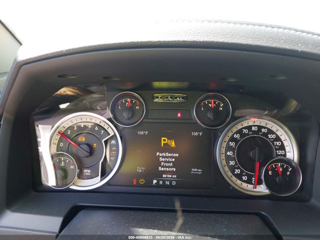 45956933 :رقم المزاد ، 1C6RR7NT9JS192377 vin ، 2018 Ram 1500 Laramie  4x4 5'7 Box مزاد بيع