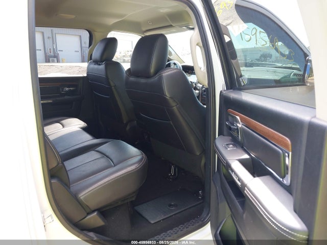 45956933 :رقم المزاد ، 1C6RR7NT9JS192377 vin ، 2018 Ram 1500 Laramie  4x4 5'7 Box مزاد بيع