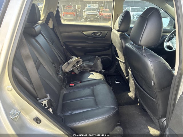 5N1AT2MT7FC852070 Nissan Rogue Sl