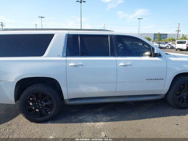 Продажа на аукционе авто 2015 Chevrolet Suburban Lt, vin: 1GNSCJKC1FR273425, номер лота: 45956940