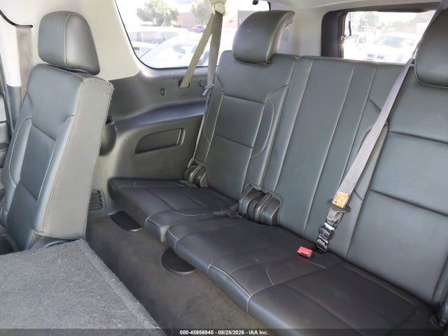 Продажа на аукционе авто 2015 Chevrolet Suburban Lt, vin: 1GNSCJKC1FR273425, номер лота: 45956940