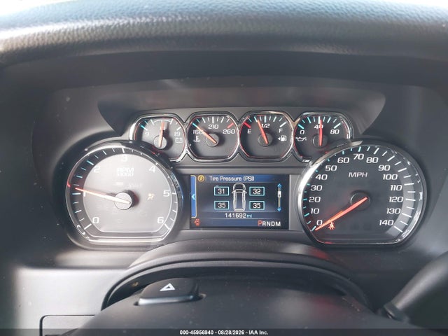 Продажа на аукционе авто 2015 Chevrolet Suburban Lt, vin: 1GNSCJKC1FR273425, номер лота: 45956940