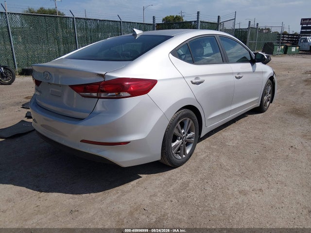 KMHD84LFXHU170108 Hyundai ELANTRA SE