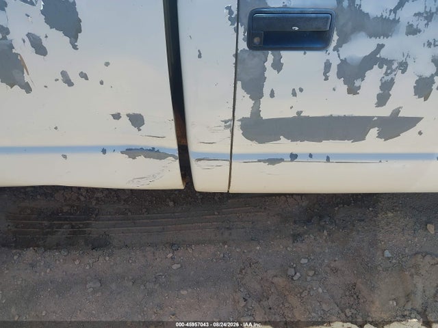 Продажа на аукционе авто 1994 Chevrolet Gmt-400 C1500, vin: 1GCEC14Z4RZ156692, номер лота: 45957043