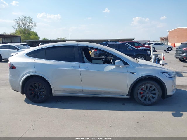 45957045 :رقم المزاد ، 5YJXCBE2XGF029383 vin ، 2016 Tesla Model X 60d/70d/75d/90d/p100d مزاد بيع