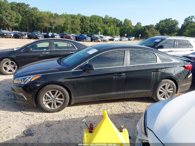 Продажа на аукционе авто 2015 Hyundai Sonata Se, vin: 5NPE24AF2FH203235, номер лота: 45957103