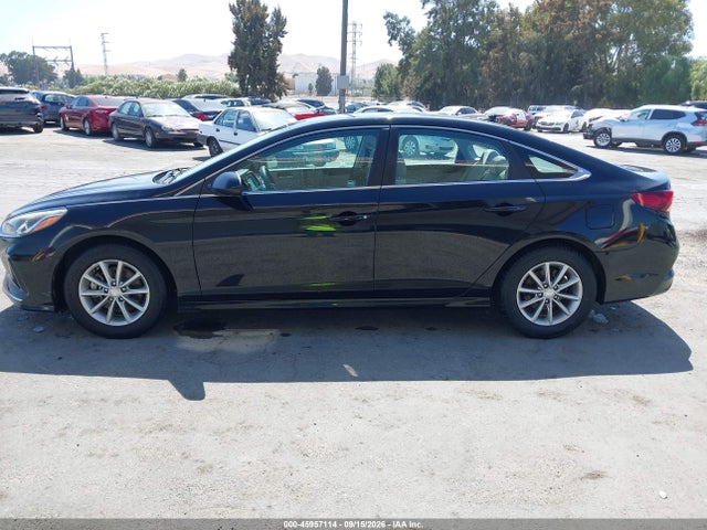 Hyundai SONATA ECO 2018 5NPE24AA5JH692579 Image 16