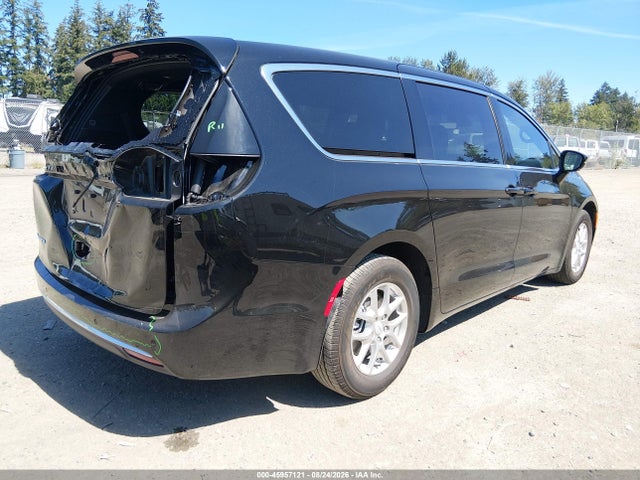 Chrysler Pacifica 2027 2C4RC1BG9VR568680 Image 4