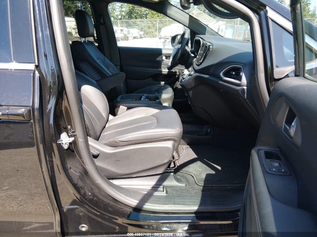 Chrysler Pacifica 2027 2C4RC1BG9VR568680 Image 5