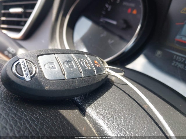 2016 Nissan Rogue Sv მანქანა იყიდება აუქციონზე, vin: KNMAT2MV3GP660998, აუქციონის ნომერი: 45957123
