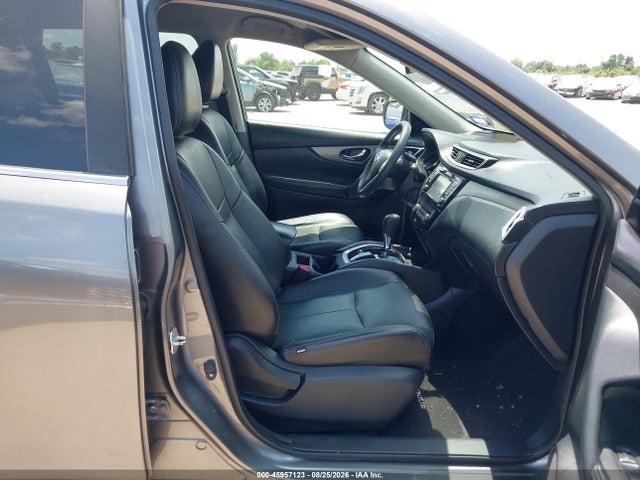 2016 Nissan Rogue Sv მანქანა იყიდება აუქციონზე, vin: KNMAT2MV3GP660998, აუქციონის ნომერი: 45957123
