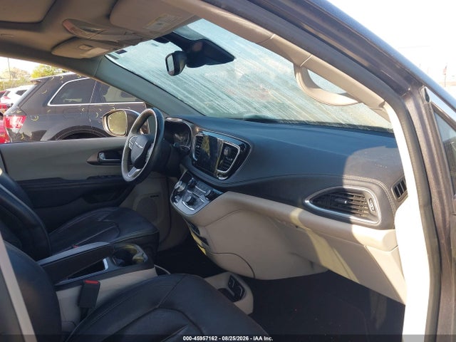 45957162 :رقم المزاد ، 2C4RC1GG0HR748773 vin ، 2017 Chrysler Pacifica Limited مزاد بيع