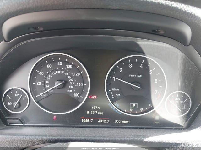 BMW 320i 2017 WBA8A9C53HK619975 Image 7