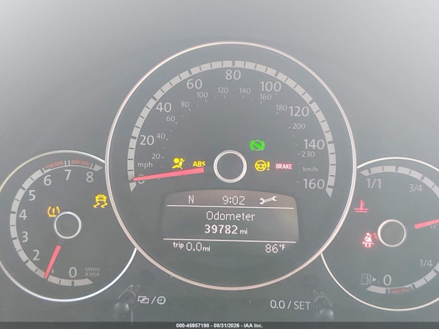 45957198 :رقم المزاد ، 3VW517AT0GM822984 vin ، 2016 Volkswagen Beetle 1.8t Sel مزاد بيع