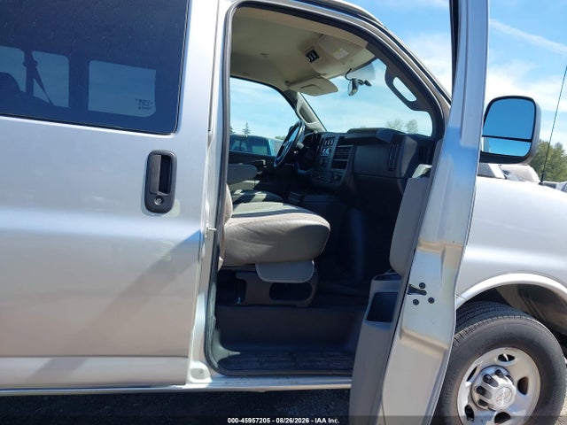 Chevrolet Express 3500 Ls 2019 1GAZGNFG4K1359135 Image 5