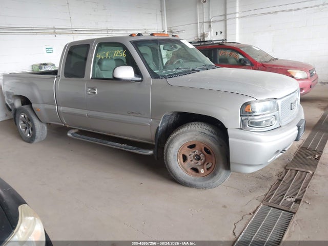 2004 Gmc Sierra 1500 Denali მანქანა იყიდება აუქციონზე, vin: 2GTFK69UX41157588, აუქციონის ნომერი: 45957256