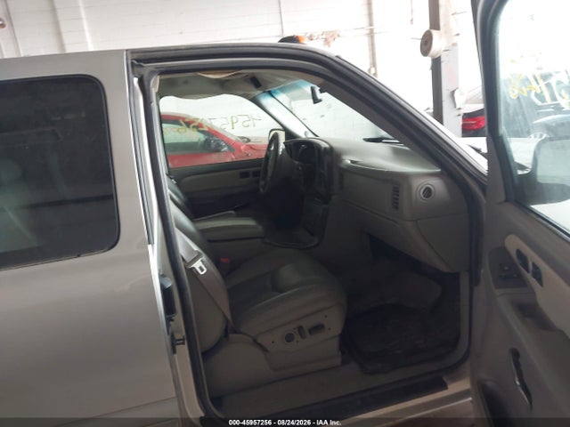 Продажа на аукционе авто 2004 Gmc Sierra 1500 Denali, vin: 2GTFK69UX41157588, номер лота: 45957256