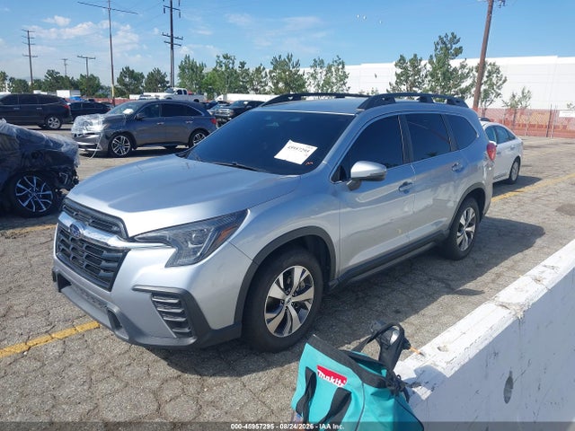 Subaru Ascent Premium 8-passenger 2023 4S4WMABD6P3412111 Image 2
