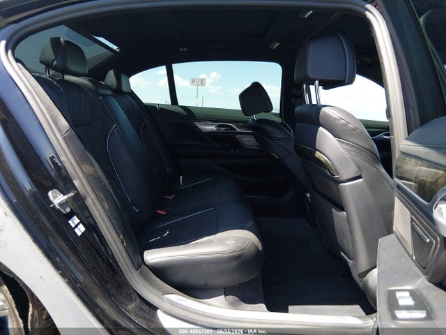 WBA7U2C01MCF12395 BMW 750i Xdrive