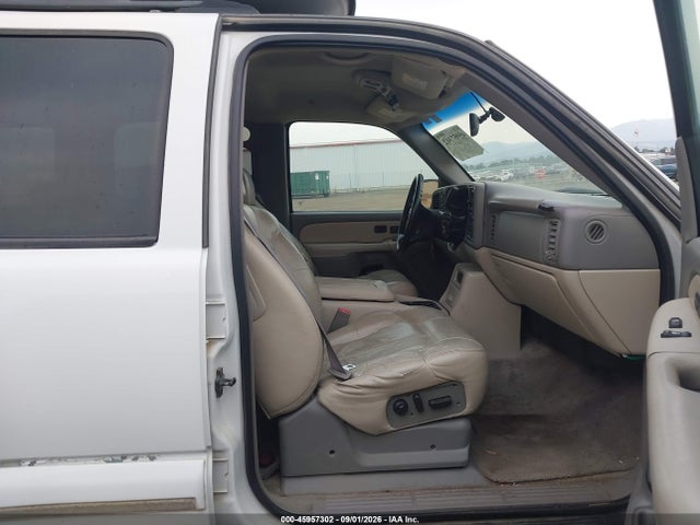 Продаж на аукціоні авто 2002 Chevrolet Suburban 2500 Lt, vin: 3GNGK26U32G328324, номер лоту: 45957302