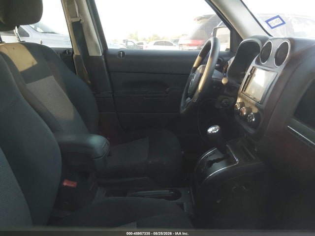 Продажа на аукционе авто 2015 Jeep Patriot Altitude Edition, vin: 1C4NJPBA2FD220260, номер лота: 45957335
