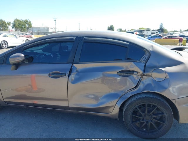 19XFB2F58FE233997 Honda Civic Lx