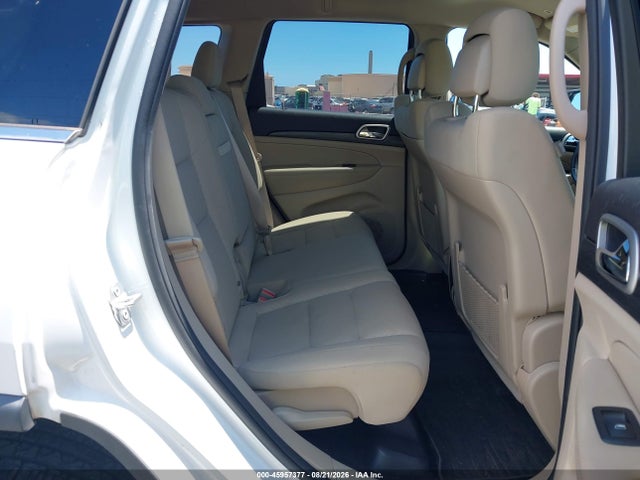 1C4RJFAGXKC537026 Jeep Grand Cherokee Laredo E 4x4