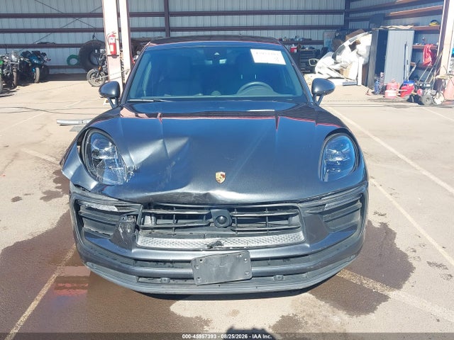 45957393 :رقم المزاد ، WP1AA2A59RLB07615 vin ، 2024 Porsche Macan T مزاد بيع