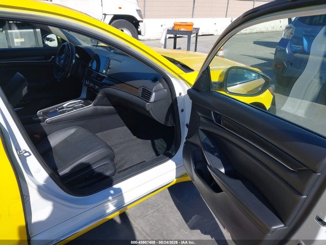 1HGCV3F96KA013436 Honda Accord Hybrid Touring