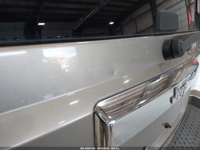 Продажа на аукционе авто 2006 Jeep Commander Limited, vin: 1J8HG58N76C305538, номер лота: 45957436