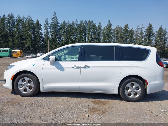 Chrysler Pacifica Hybrid Touring Plus 2018 2C4RC1H73JR311659 Image 14