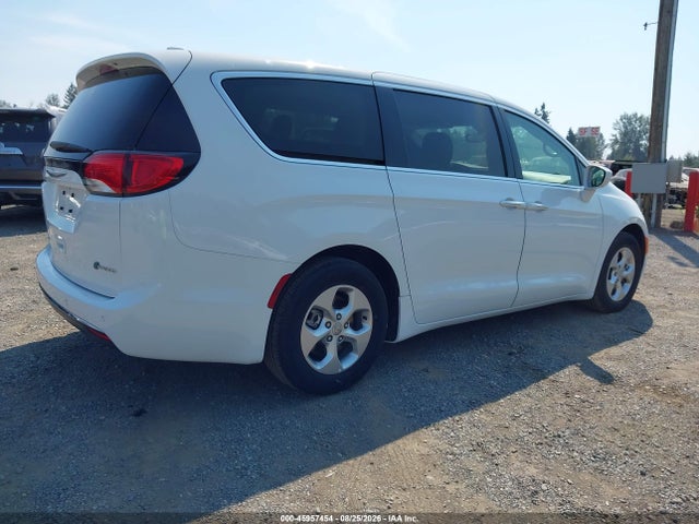 Chrysler Pacifica Hybrid Touring Plus 2018 2C4RC1H73JR311659 Image 4