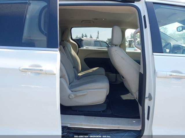 Chrysler Pacifica Hybrid Touring Plus 2018 2C4RC1H73JR311659 Image 8