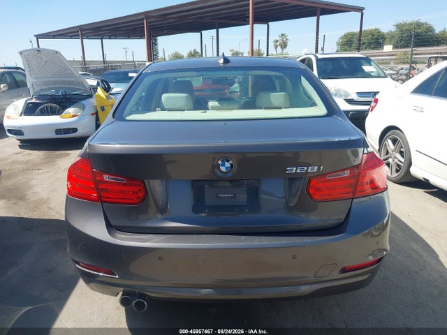 2015 Bmw 328i მანქანა იყიდება აუქციონზე, vin: WBA3C1C50FK121655, აუქციონის ნომერი: 45957467