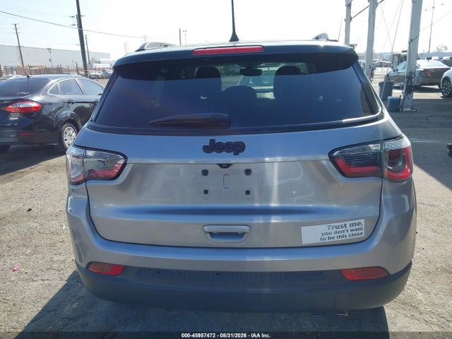 3C4NJCBB5KT809356 Jeep Compass Altitude Fwd