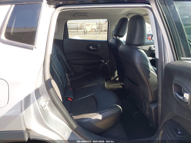3C4NJCBB5KT809356 Jeep Compass Altitude Fwd