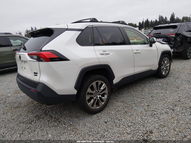 Toyota Rav4 Xle Premium 2021 JTMA1RFV1MD082960 Image 4