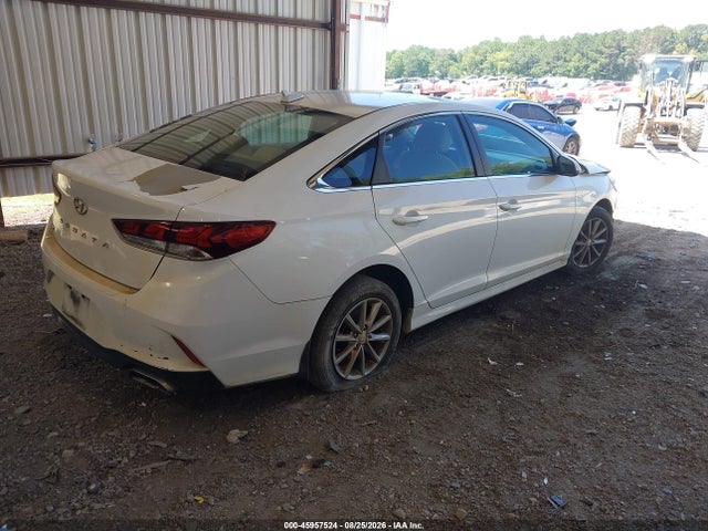 5NPE24AF3JH684556 Hyundai SONATA SE