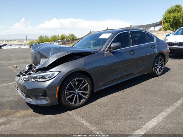 BMW 330I 2021 3MW5R1J05M8C14765 Image 2