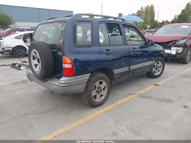 2002 Chevrolet Tracker Hard Top Base მანქანა იყიდება აუქციონზე, vin: 2CNBE13C526938054, აუქციონის ნომერი: 45957642
