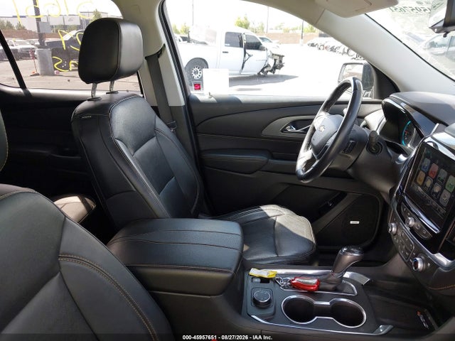 1GNEVKKW0KJ175163 Chevrolet Traverse Premier